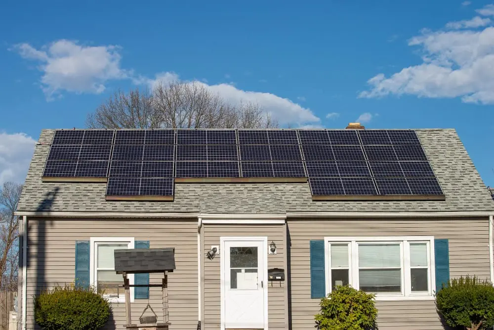 Nettoyage de panneaux photovoltaïques pour une énergie optimale