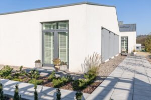 Extérieur maison traitement champignons façade maison