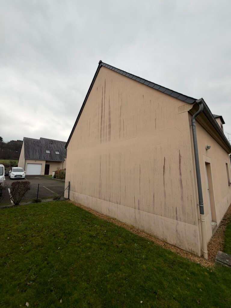 Méthodes de nettoyage de façade utilisées à Fay