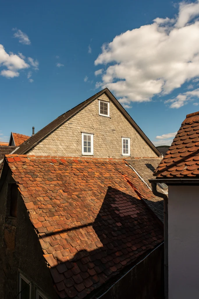 À quelle fréquence faut-il entretenir une toiture