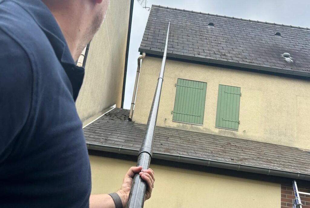 Nettoyage d'ardoises en fibrociment à Le Mans Démoussage & traitement