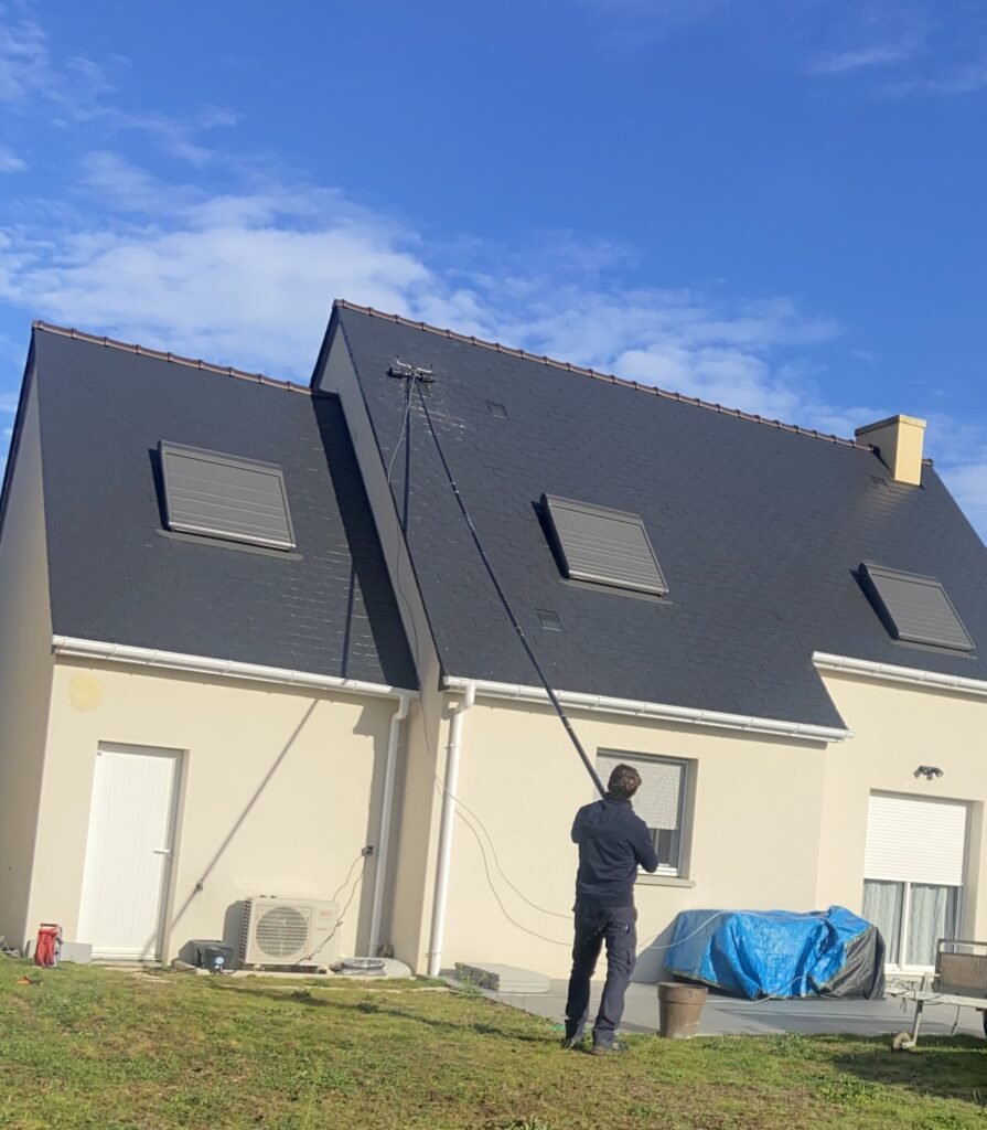 Nettoyage de toiture en ardoise une intervention spécifique