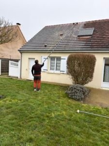 La méthode douce nettoyer sans monter sur le toit