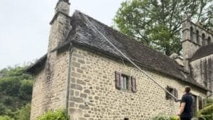 démoussage toiture en pierre
